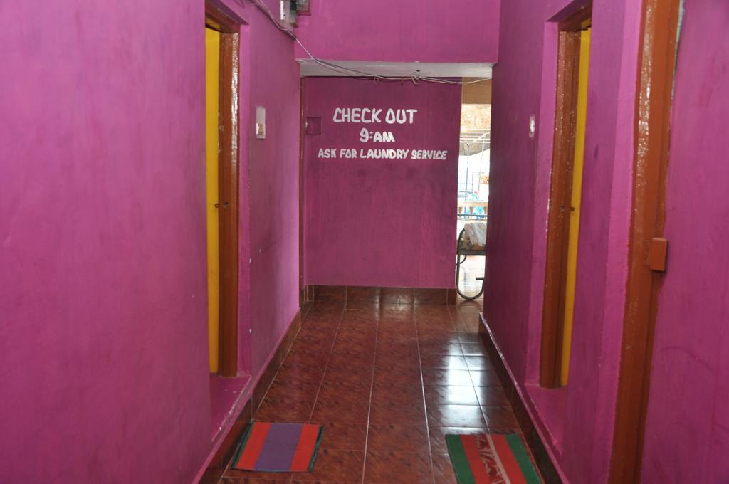 Vicky'S Home Stay Hampi Exteriör bild